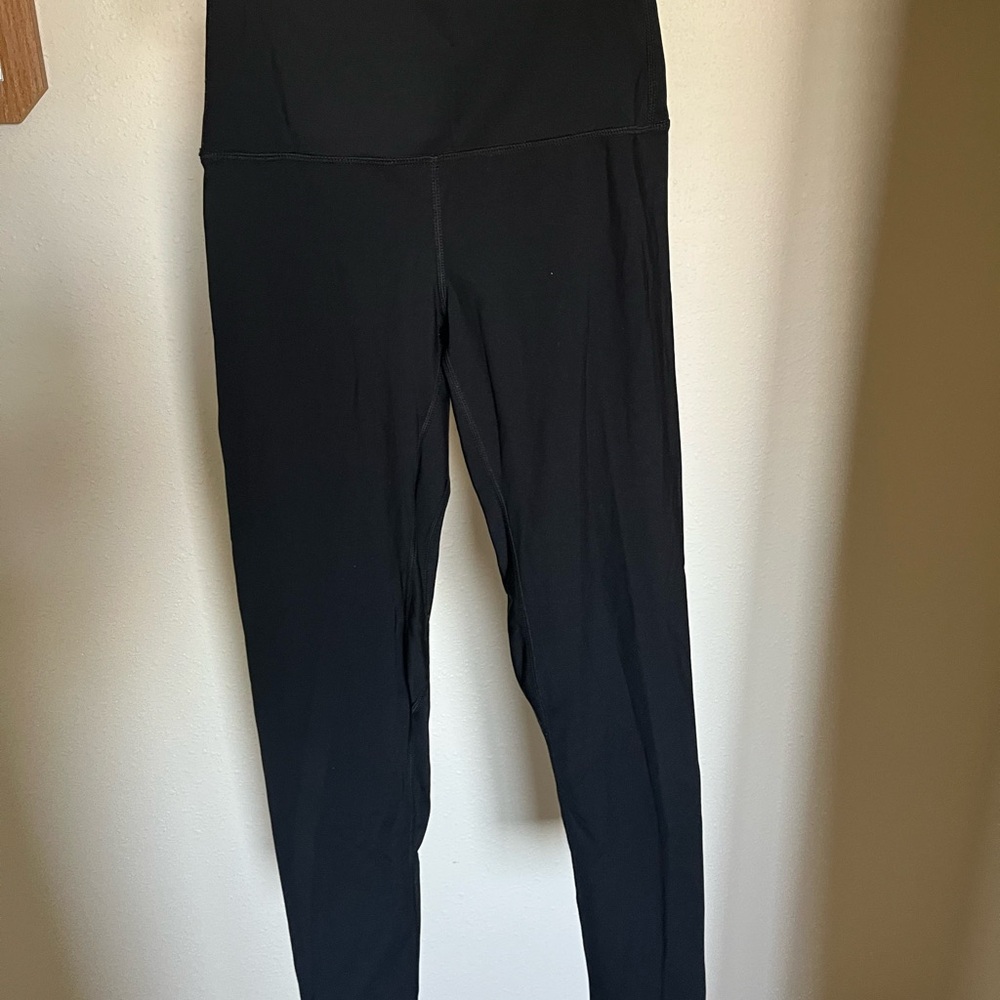 Basic High-Waisted Leggings l Black l Size M